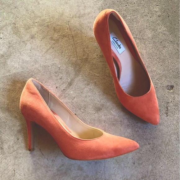 Clarks orange suede pumps - Picture 1 of 2